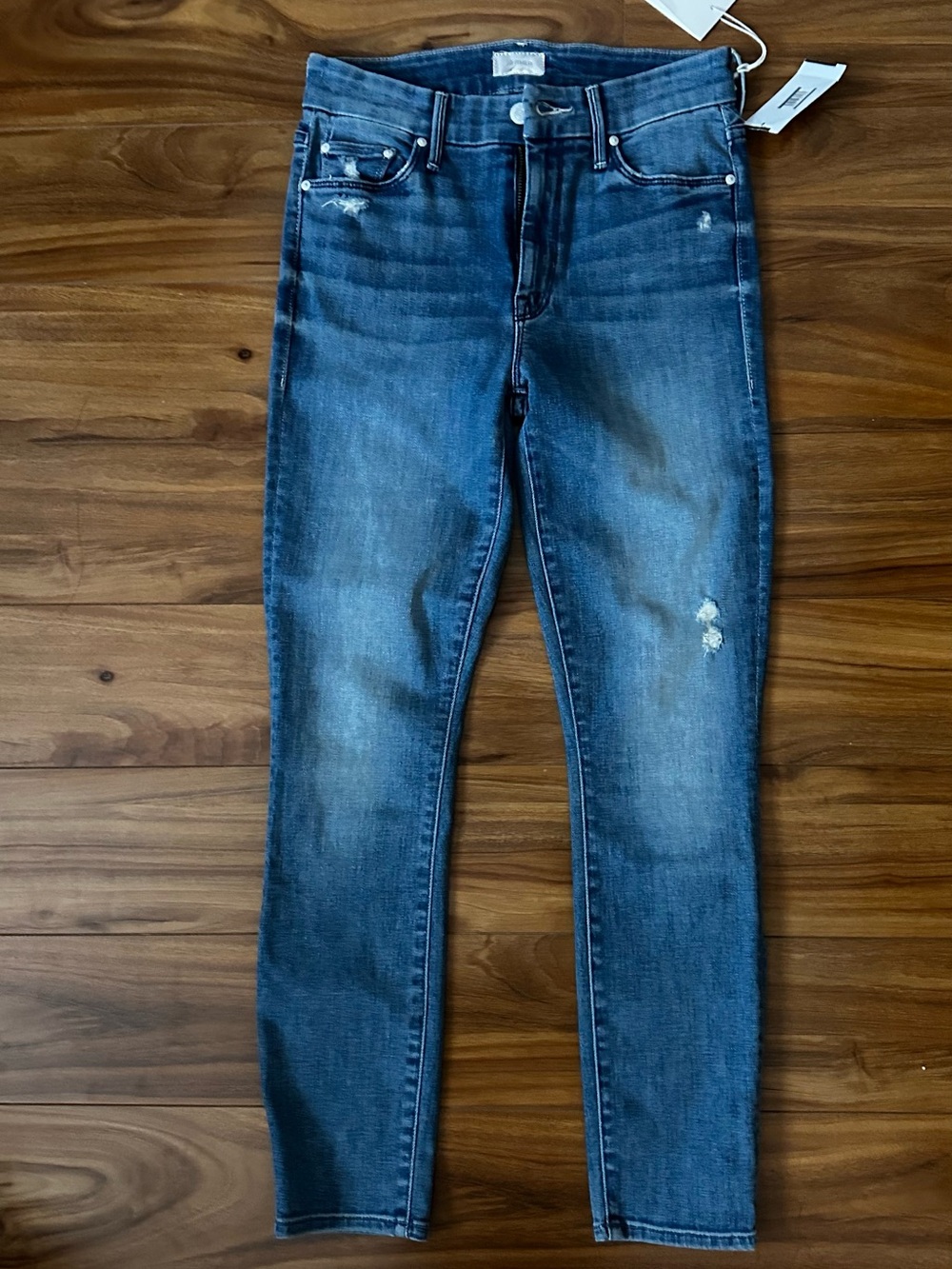 MOTHER The Looker Crop in Graffiti Girl wash
